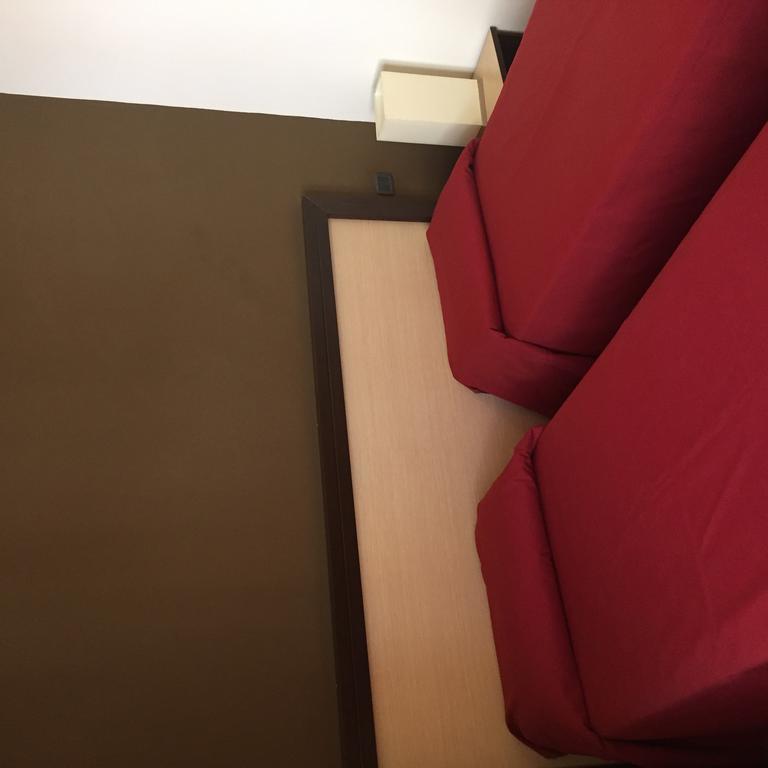 伊尔波迪克酒店 法维尼亚纳 外观 照片